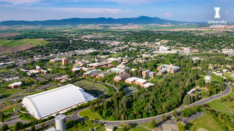 U of I opens federally funded center to coordinate research affecting rural communities